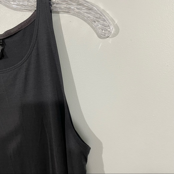 Calvin Klein size Large gray sleepwear tank top - Picture 8 of 10